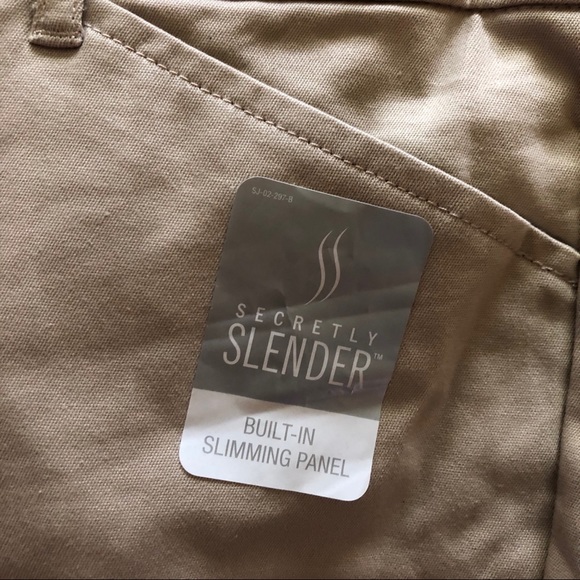 St. John's Bay Women's Khaki Capri Pants Sz 16 NWT - Picture 3 of 9